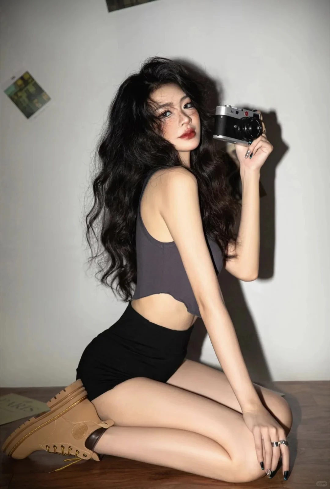 今天拍了一组酷酷的辣妹风 超A超辣‼️