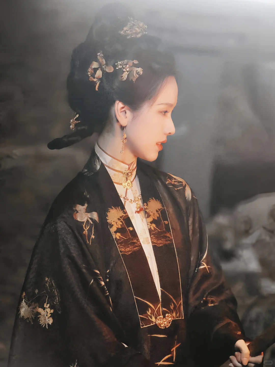陈都灵《贵女》笄礼穿的白色外套叫啥?