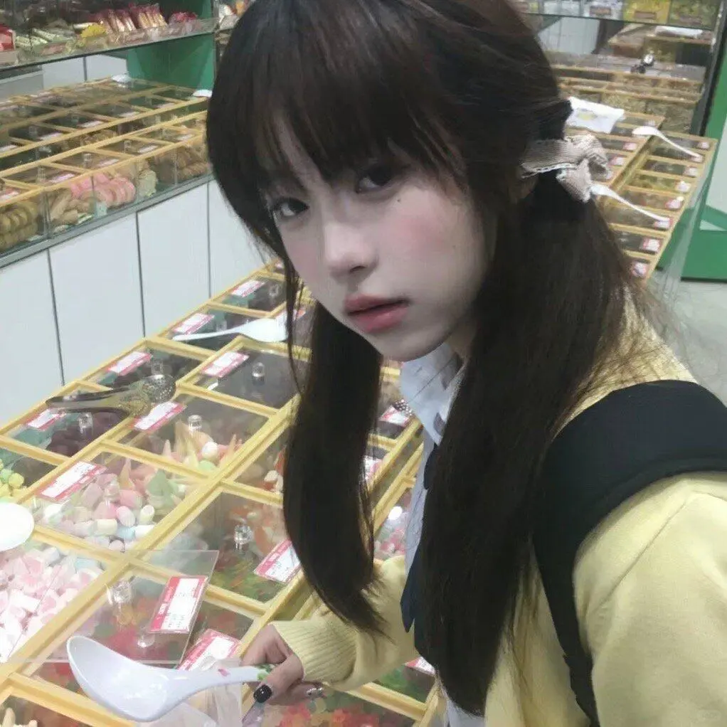 春日招桃花头像?