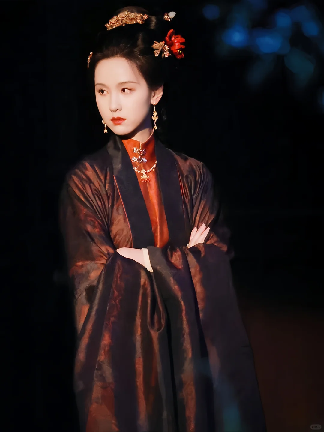 陈都灵《贵女》笄礼穿的白色外套叫啥？