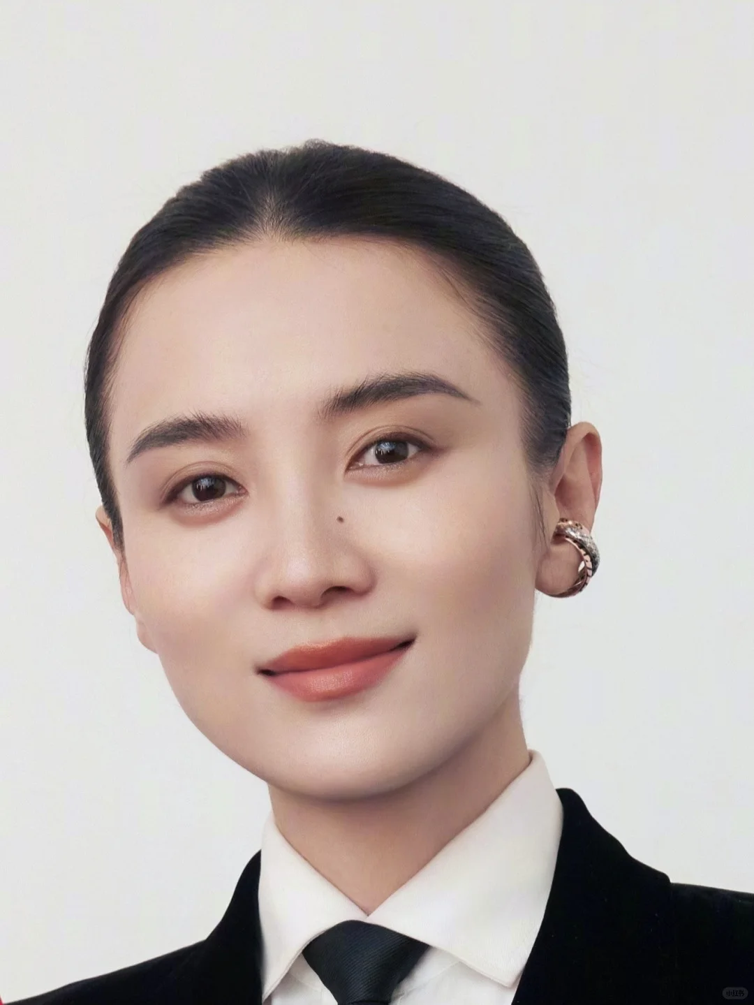 宋佳真实的皮肤质感