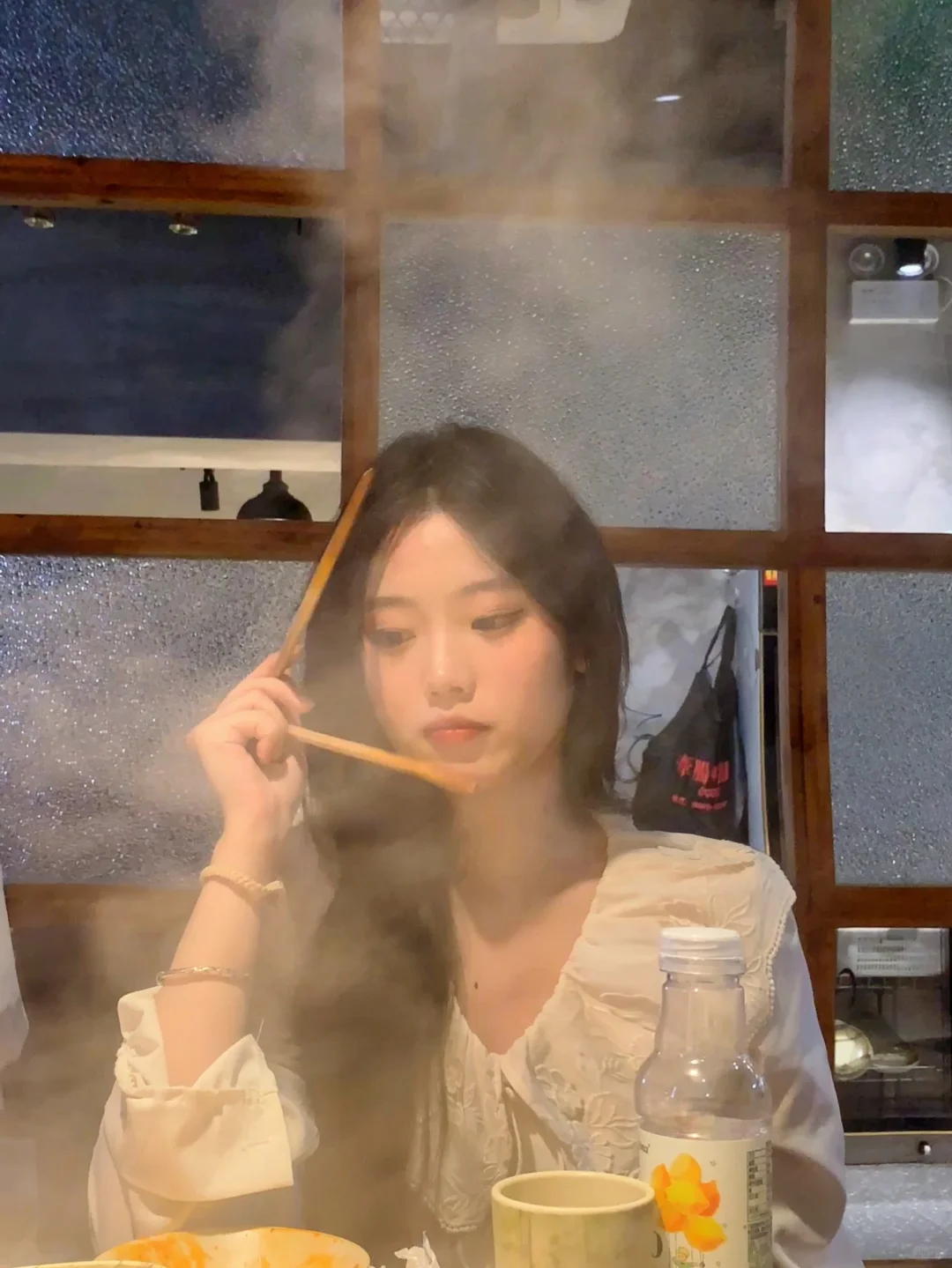 甜妹+好皮肤，在学校里回头率真的好高哦！