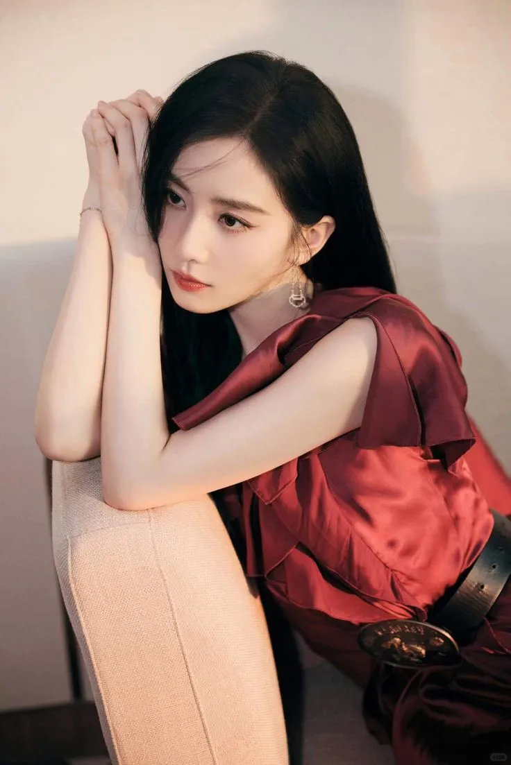 刘诗诗的时尚美学：优雅永不过时✨