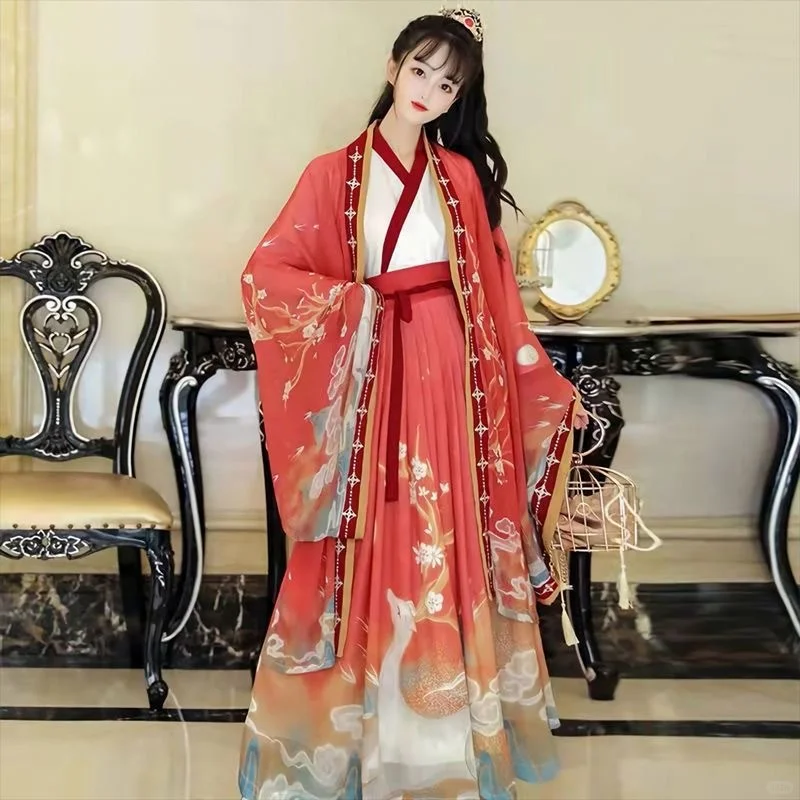 「古韵犹存，婀娜多姿的女汉服」