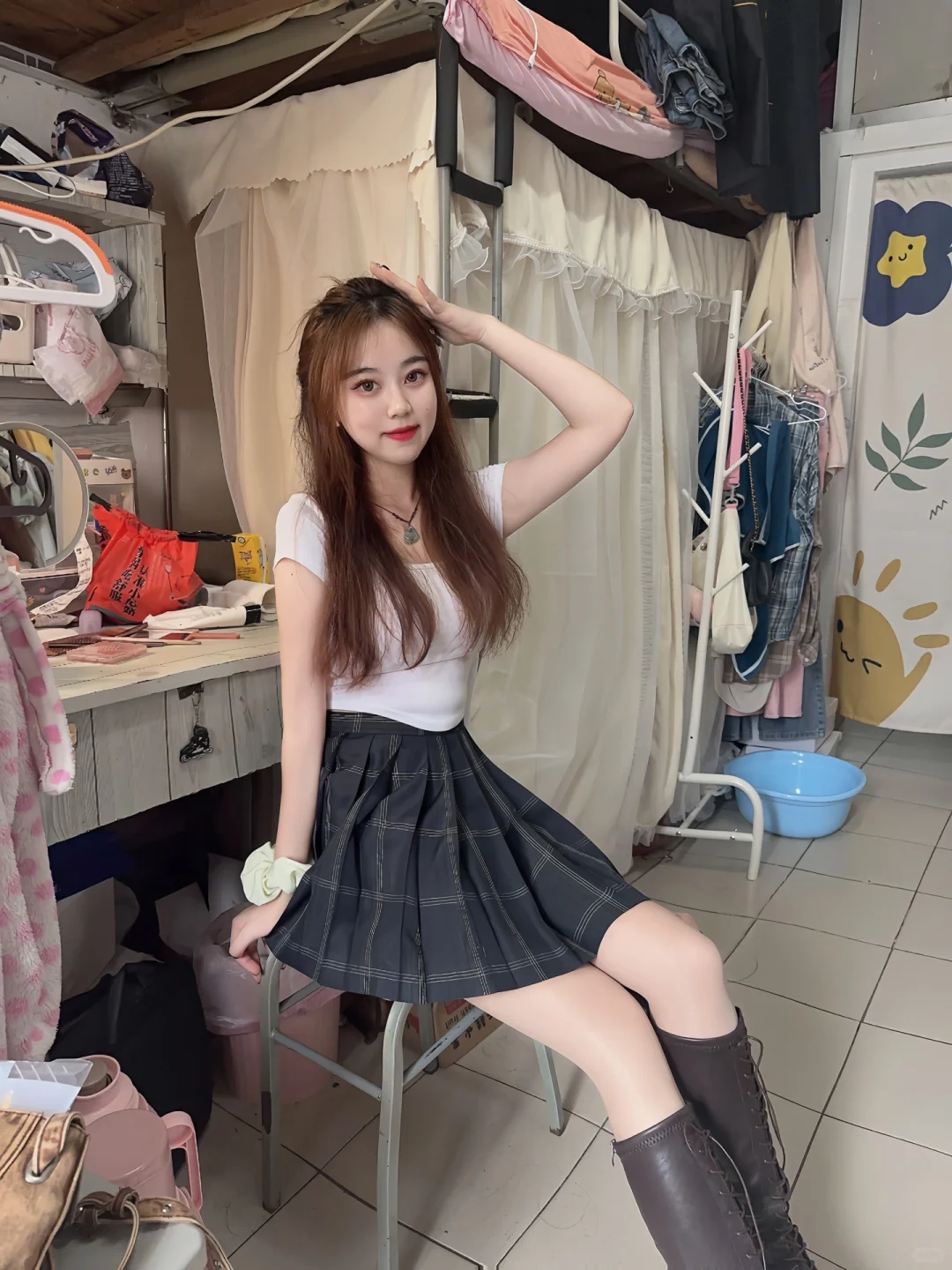 女大学生之宿舍拍照～