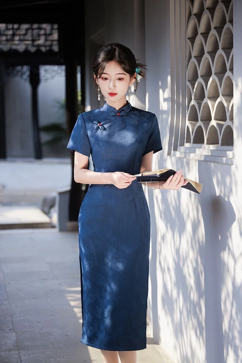 💙一眼心动！清冷感蓝旗袍穿搭