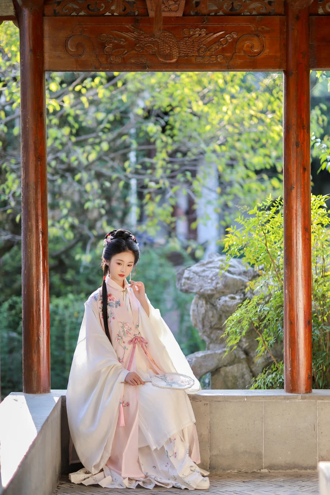 对这种知书达理的温婉大小姐风，毫无抵抗力