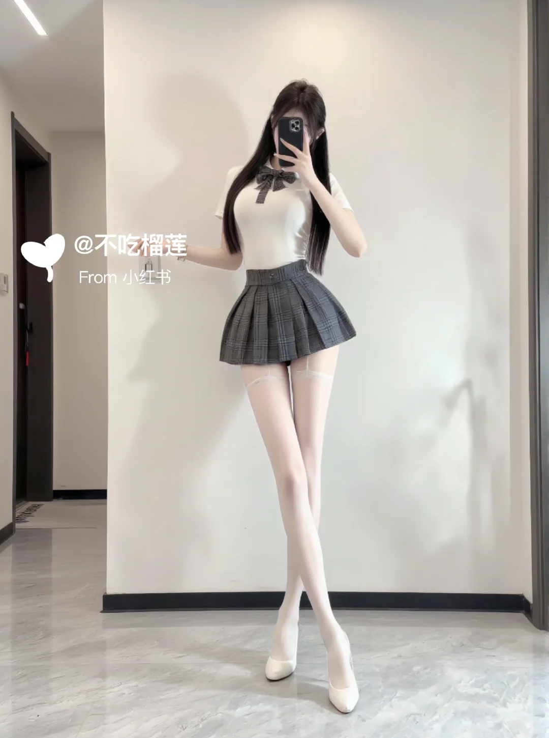 其实白色比黑色美，不是吗？