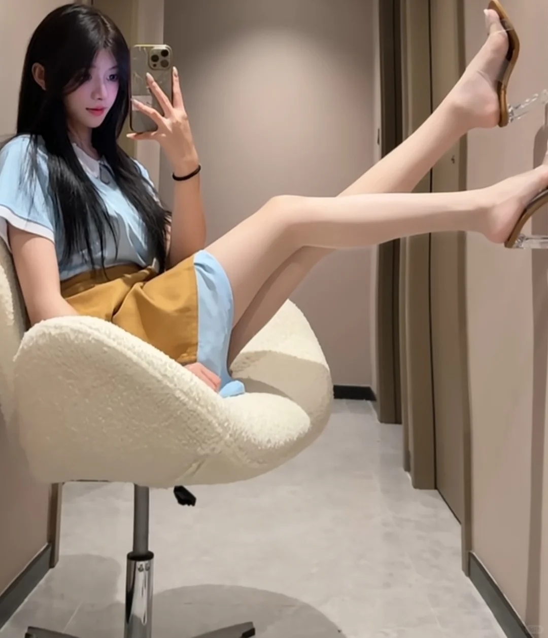夏日炎炎，穿搭如何清爽又时髦？