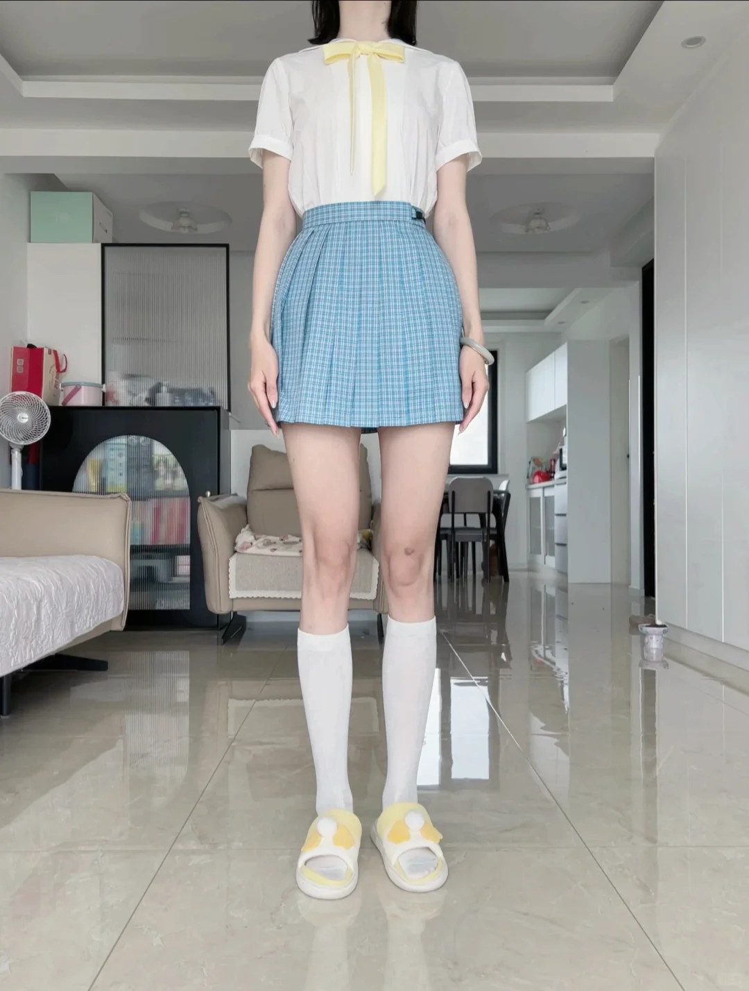 松蓝搭配夏日小上衣的上身来啦✨