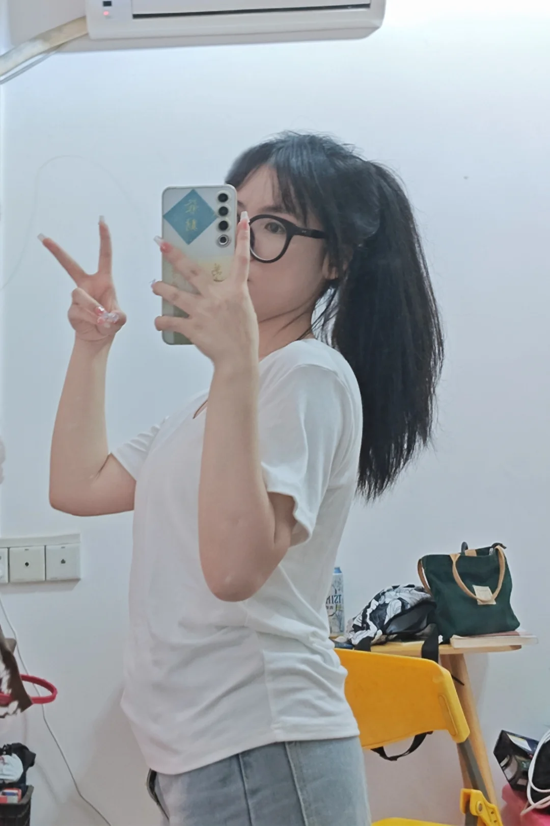 高马尾就是青春的符号吧