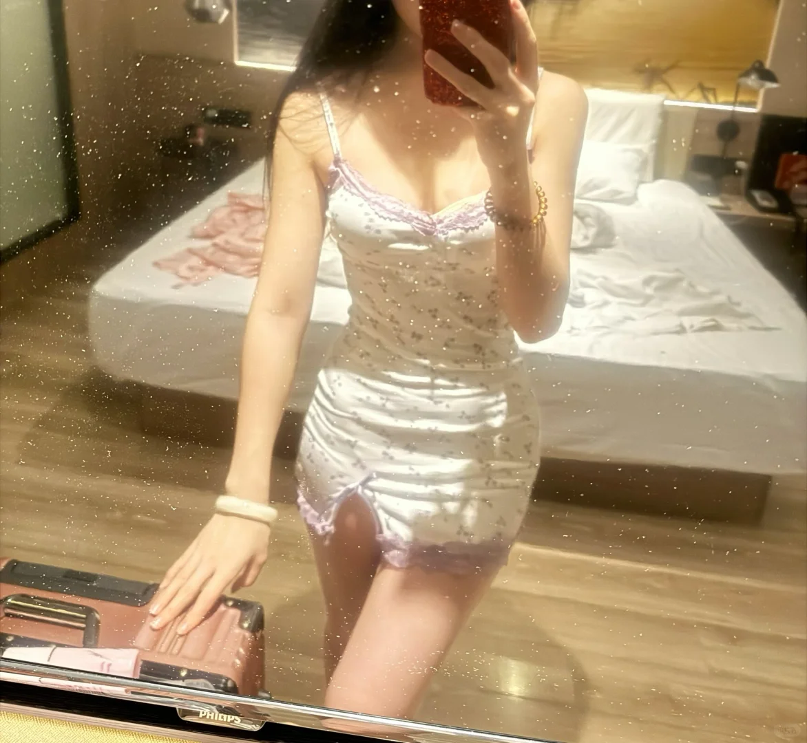 在房间里也能拍出dv感啦