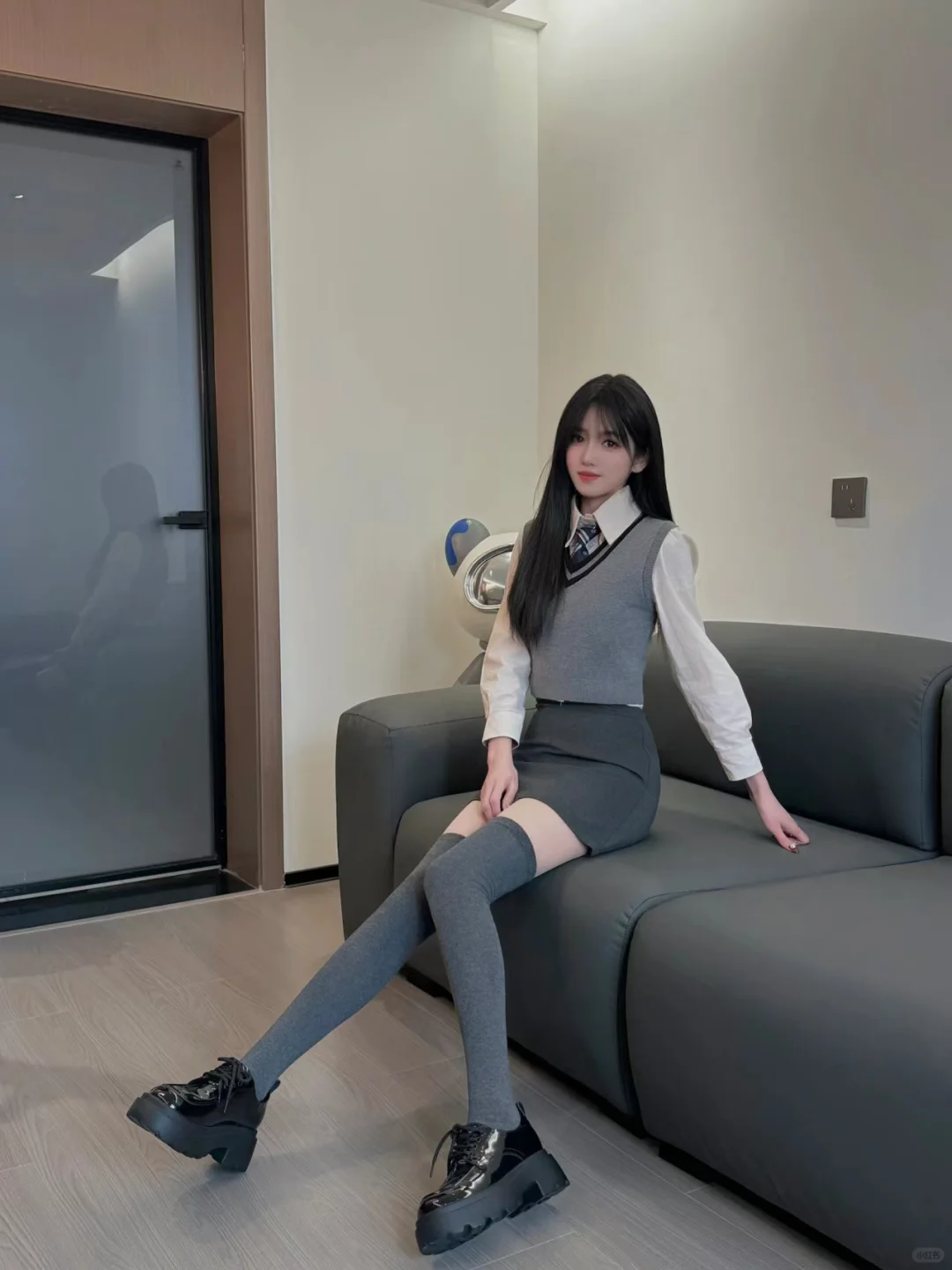 连裤袜学院风，今天是长腿女学长~~