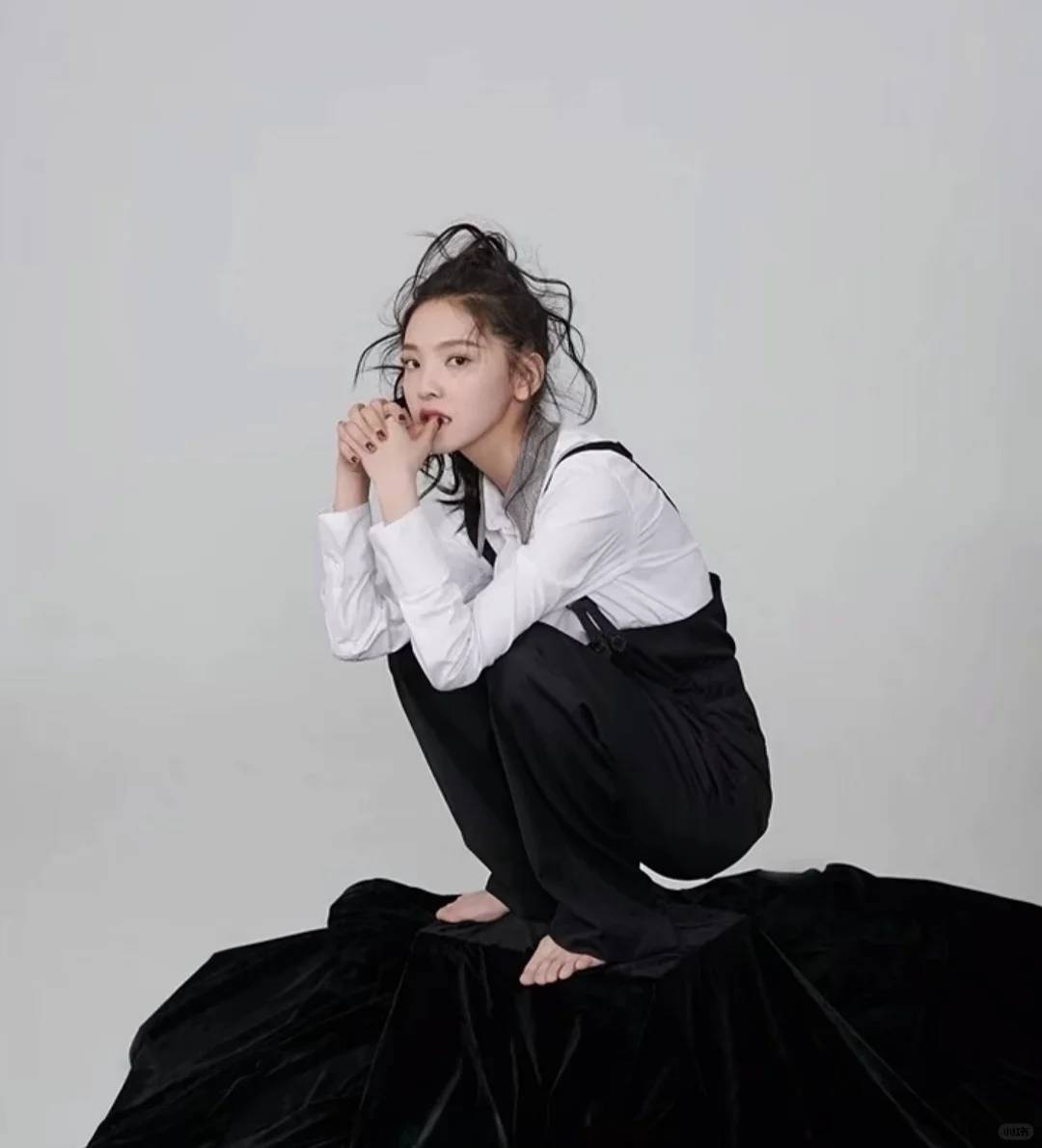 美女玉足