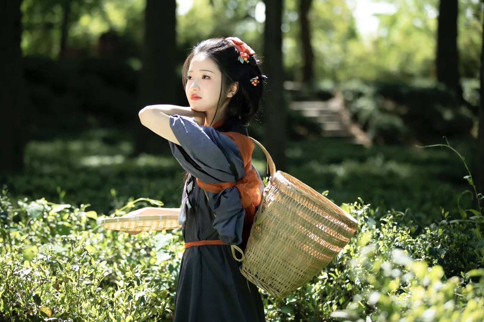 做一个逍遥自在的采茶姑娘～