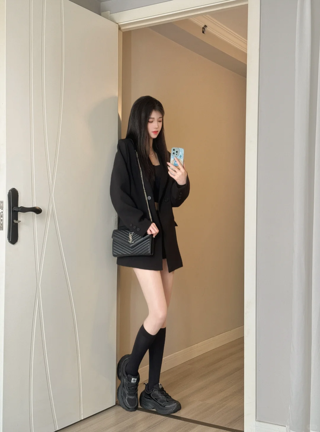 独属于黑色系的少女俏皮感！