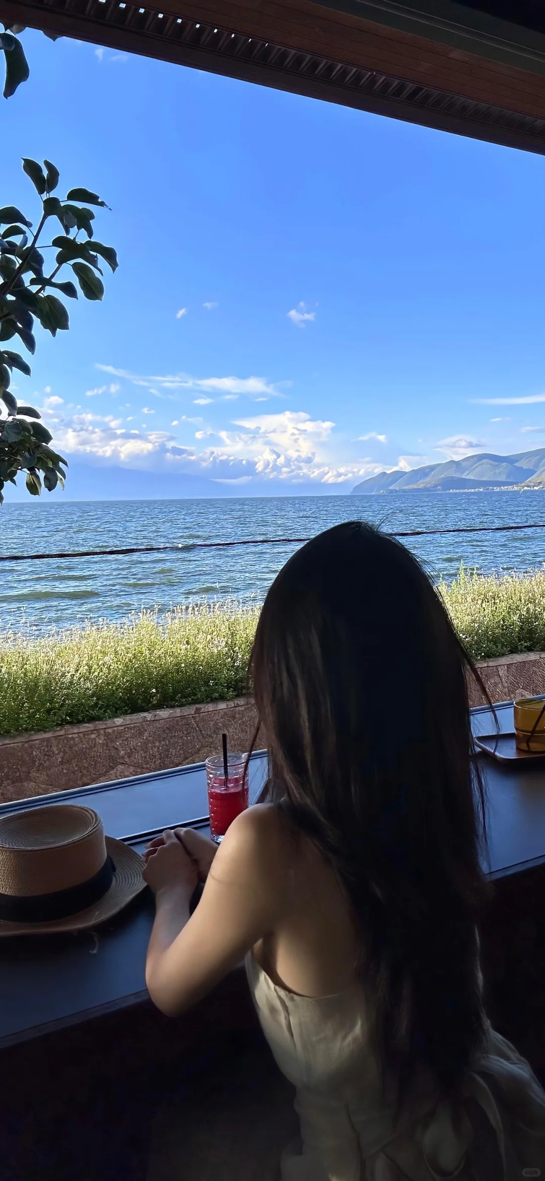 壁纸| 女生不露脸背景壁纸