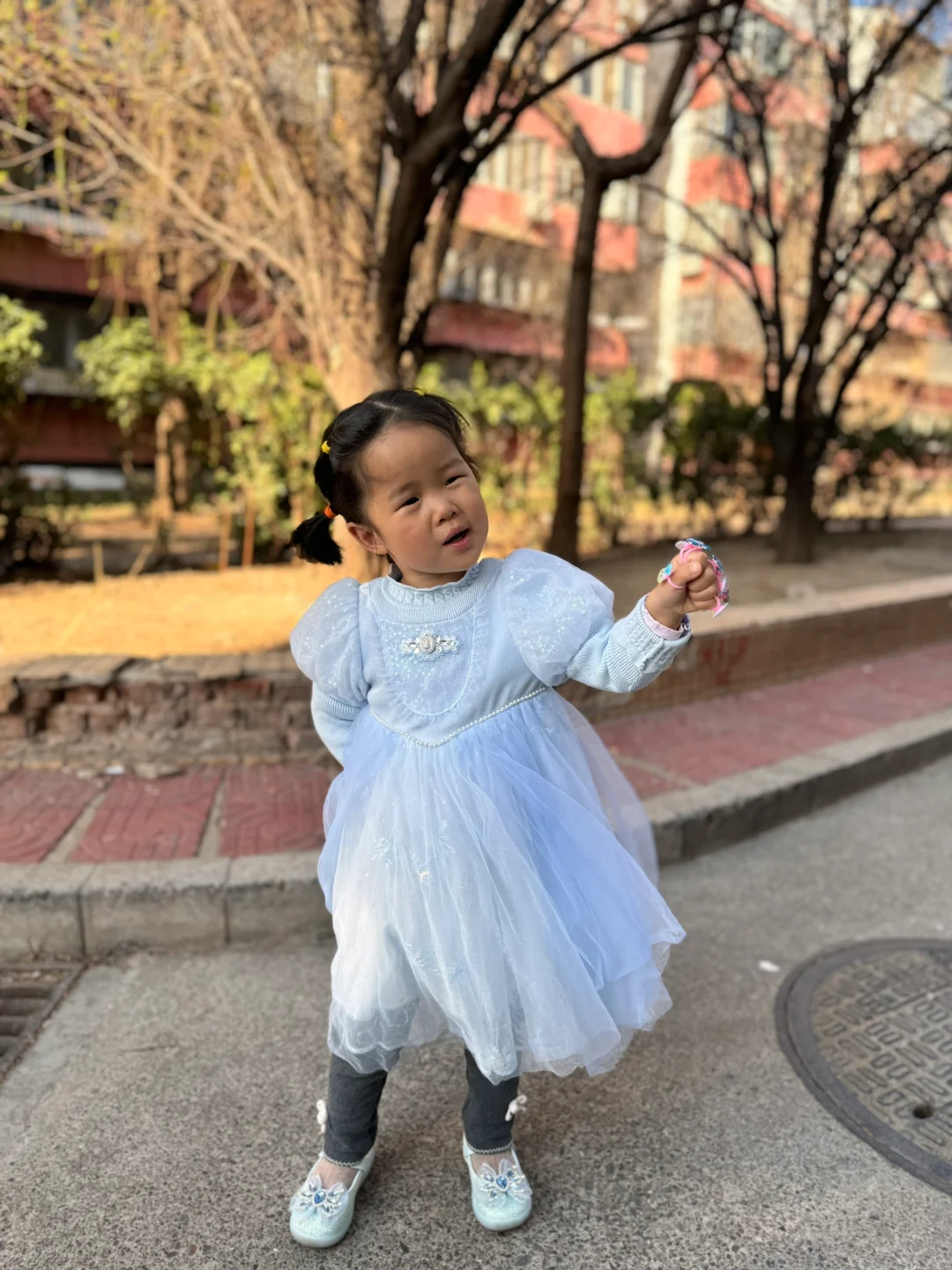 幼儿园应不应该穿衣自由呢