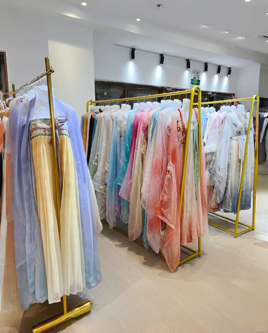 我宣布春日汉服❗少女感唐风汉服妆造尊滴美