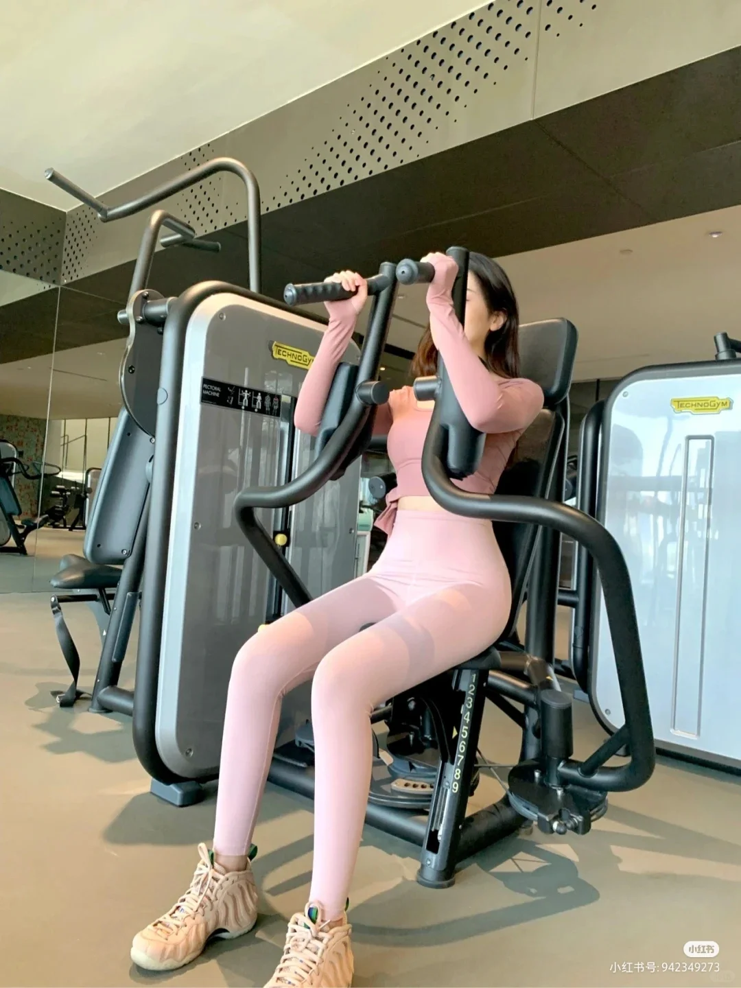 💪练出完美身材，跟我一起健身吧！