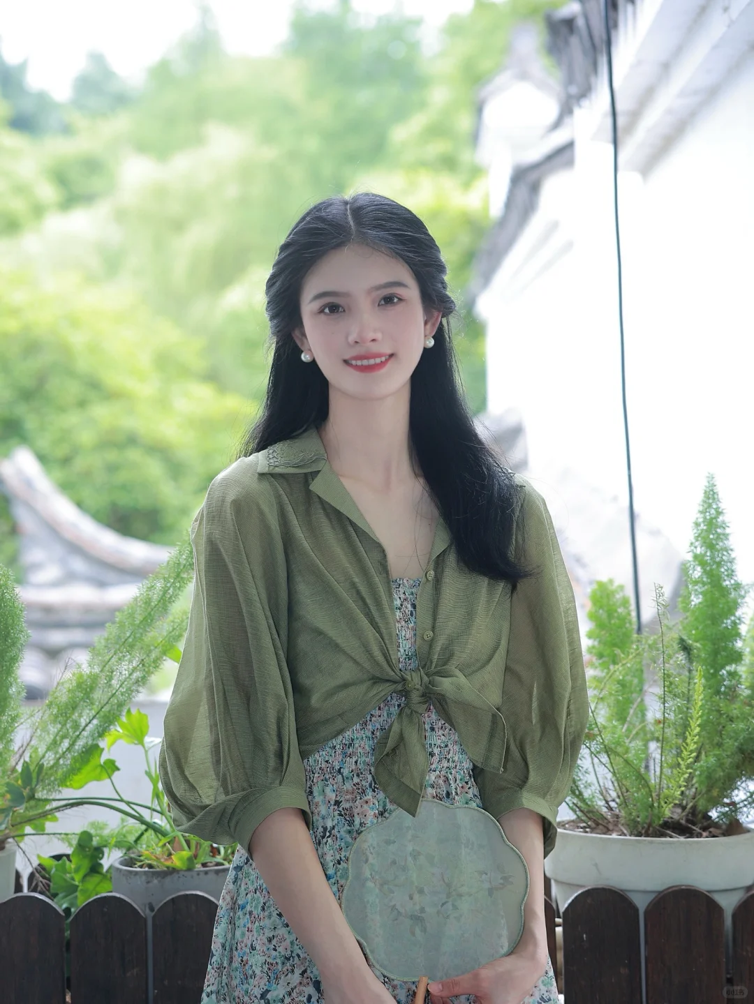 是属于江南女子的温婉恬静
