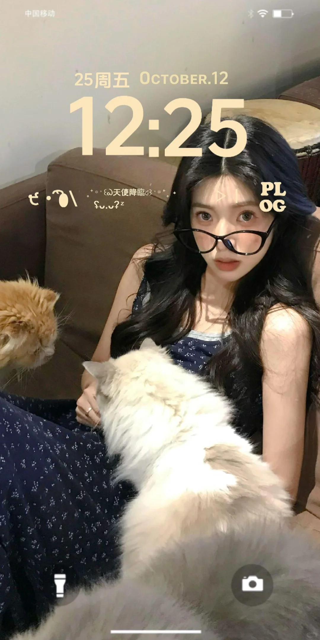 这组壁纸看了会爱上