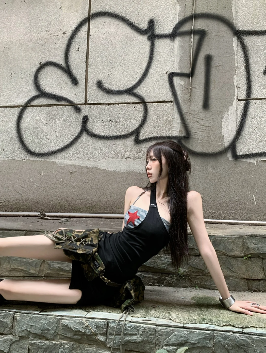 A more casual tactical style