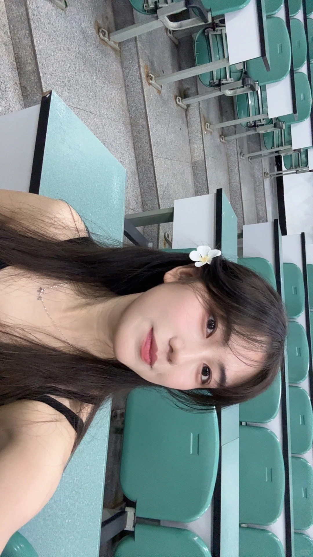 大学生校园