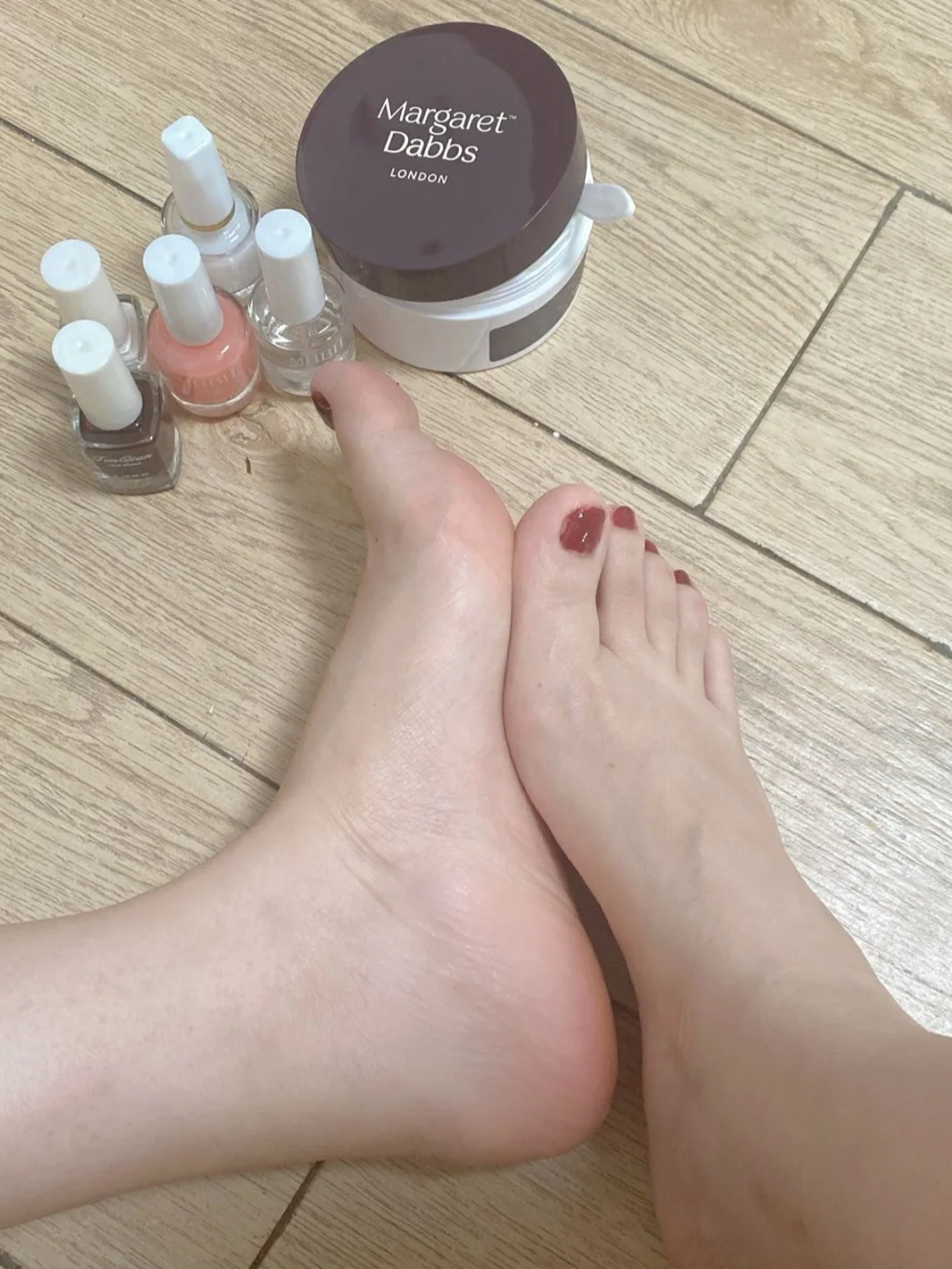 脚脚也要护理的，这样不怕露脚后跟啦
