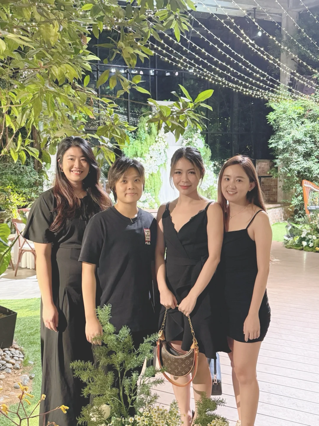 🇲🇾 35岁阿姨参加婚礼glass house