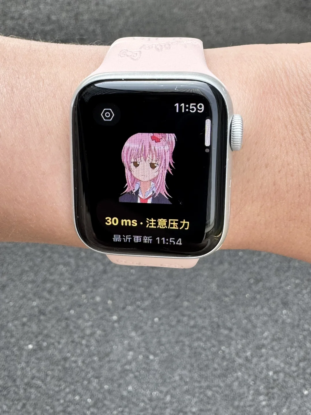 喜欢亚梦的家人都去戴applewatch