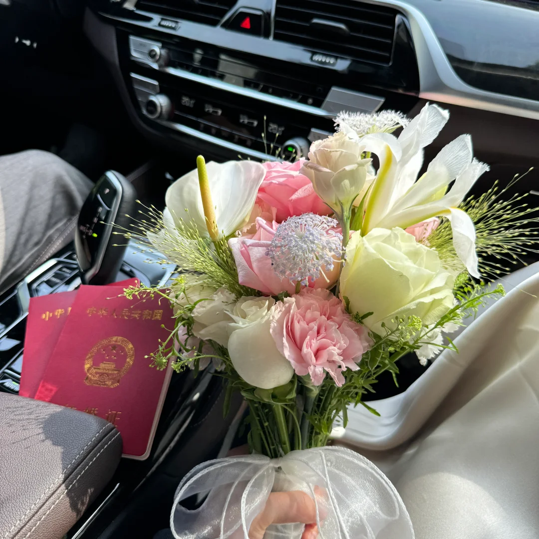 游泳女教练｜今天不上课 今天结婚