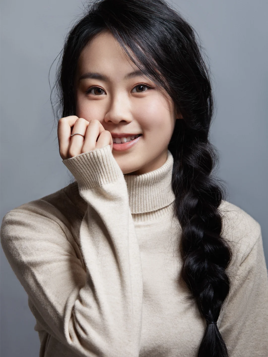 👸极简亮调，展现女性纯粹之美💖