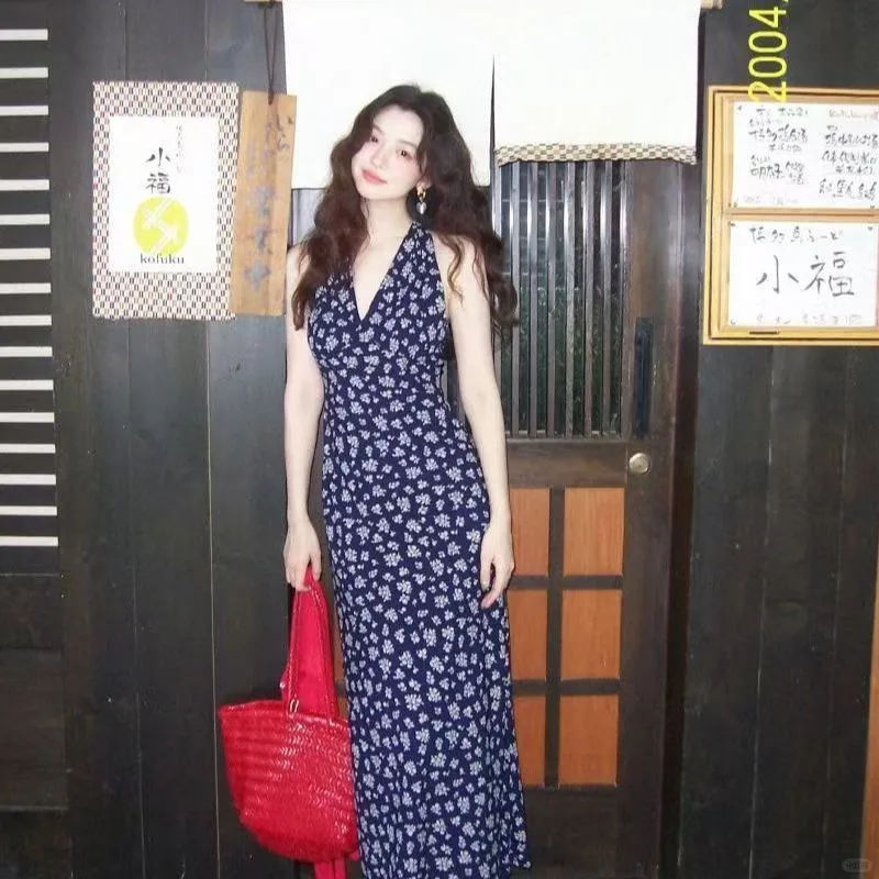 👗遇见「逢花」，夏日风情开得正好✨
