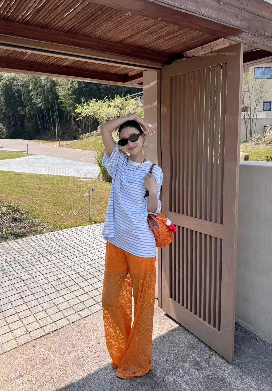 夏天怎么能少的这条蕾丝裤