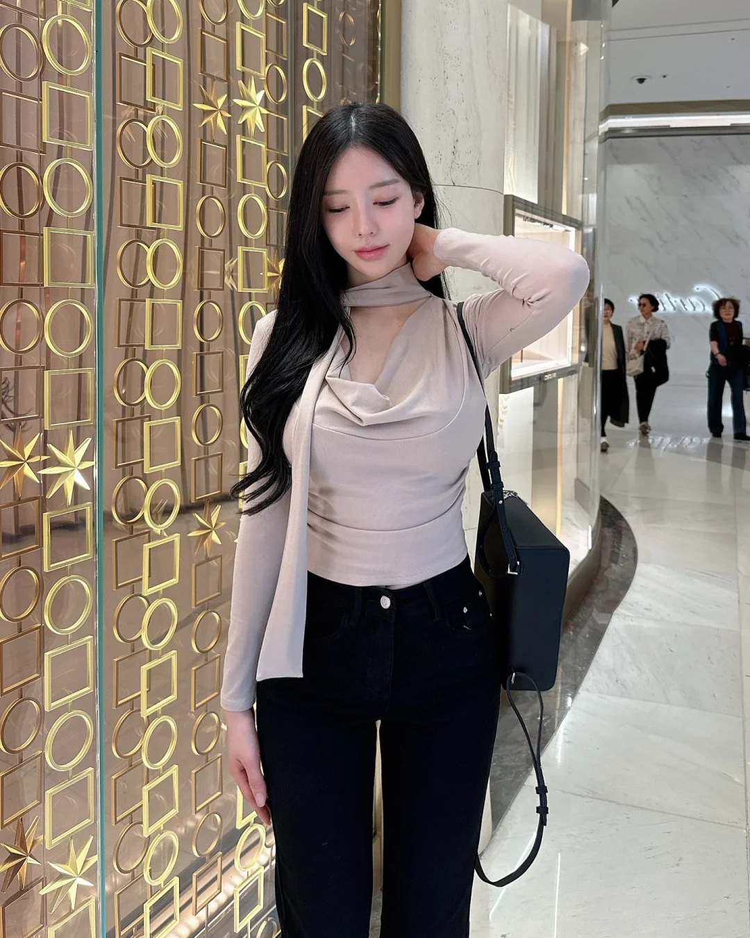 优雅和好看，我都要！🖤✨
