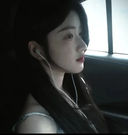 自然风格女头像