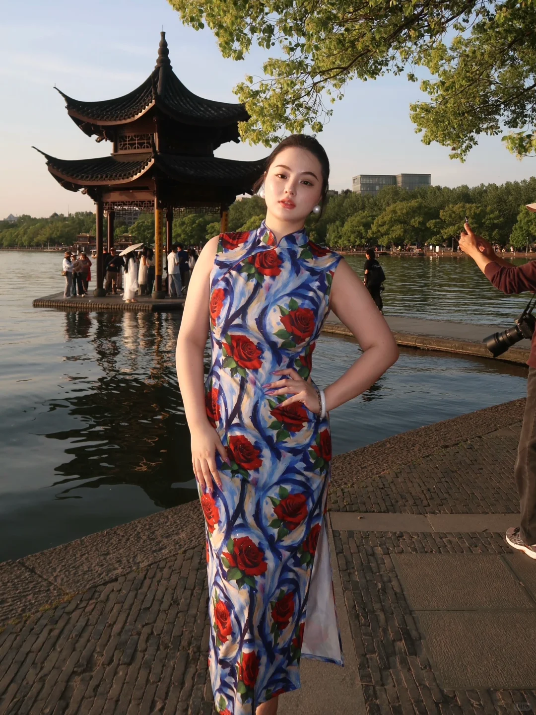 玉脂一样的美女