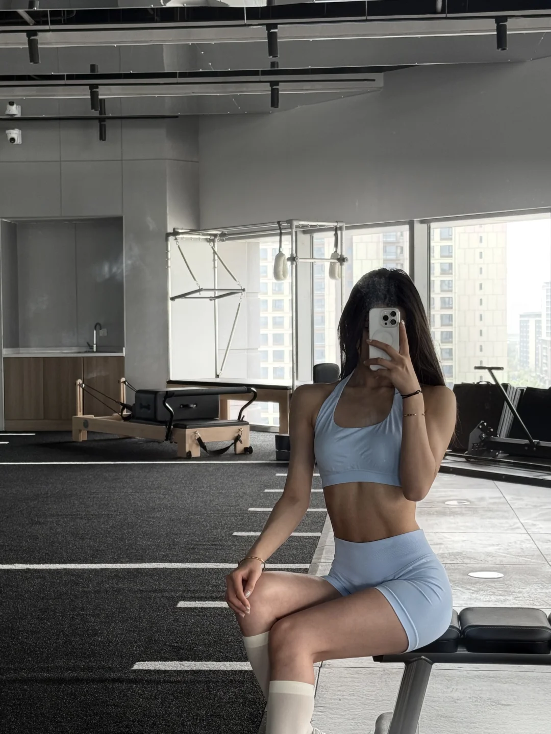 怎么练都好看健身女生穿搭