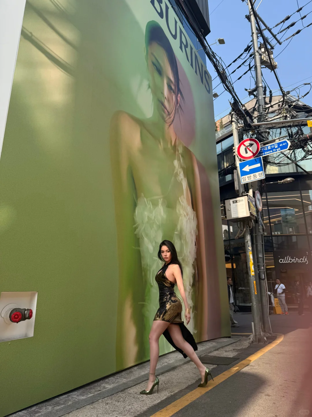 那个中意给小韩穿衣震撼的中国女人🇨🇳
