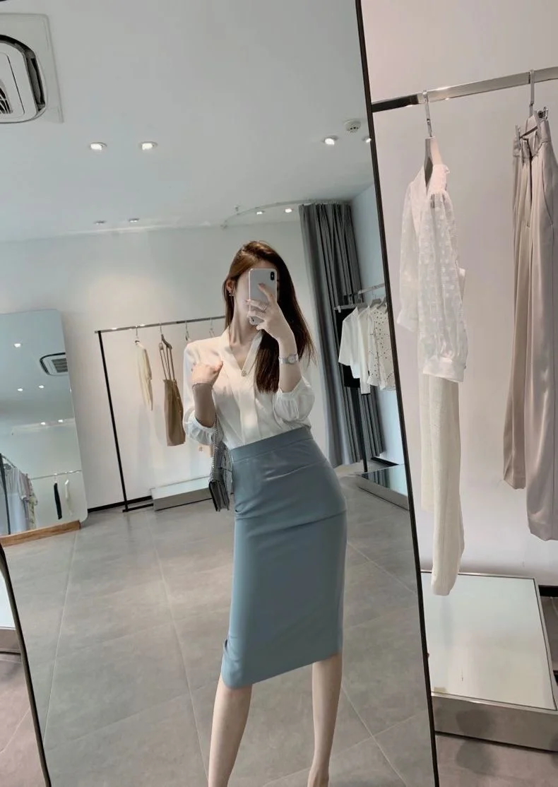 标题：早春新品✨精致通勤 优雅女人味包臀裙