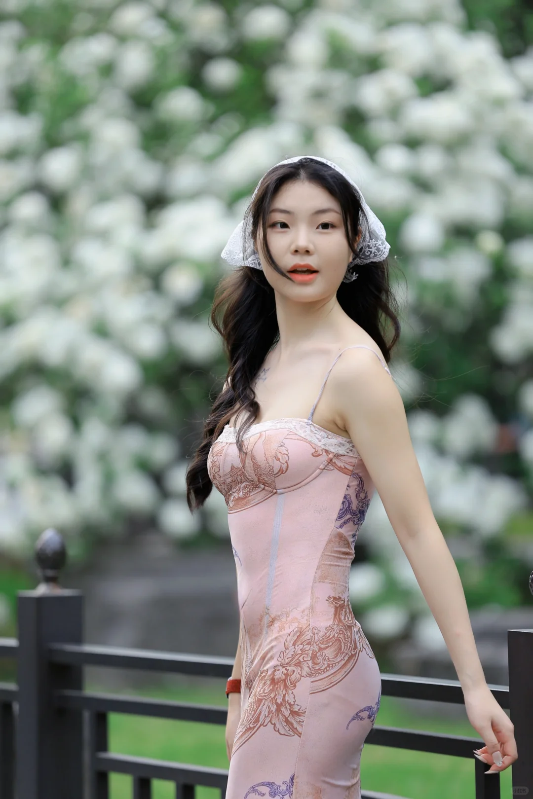 水灵水灵的姑娘.