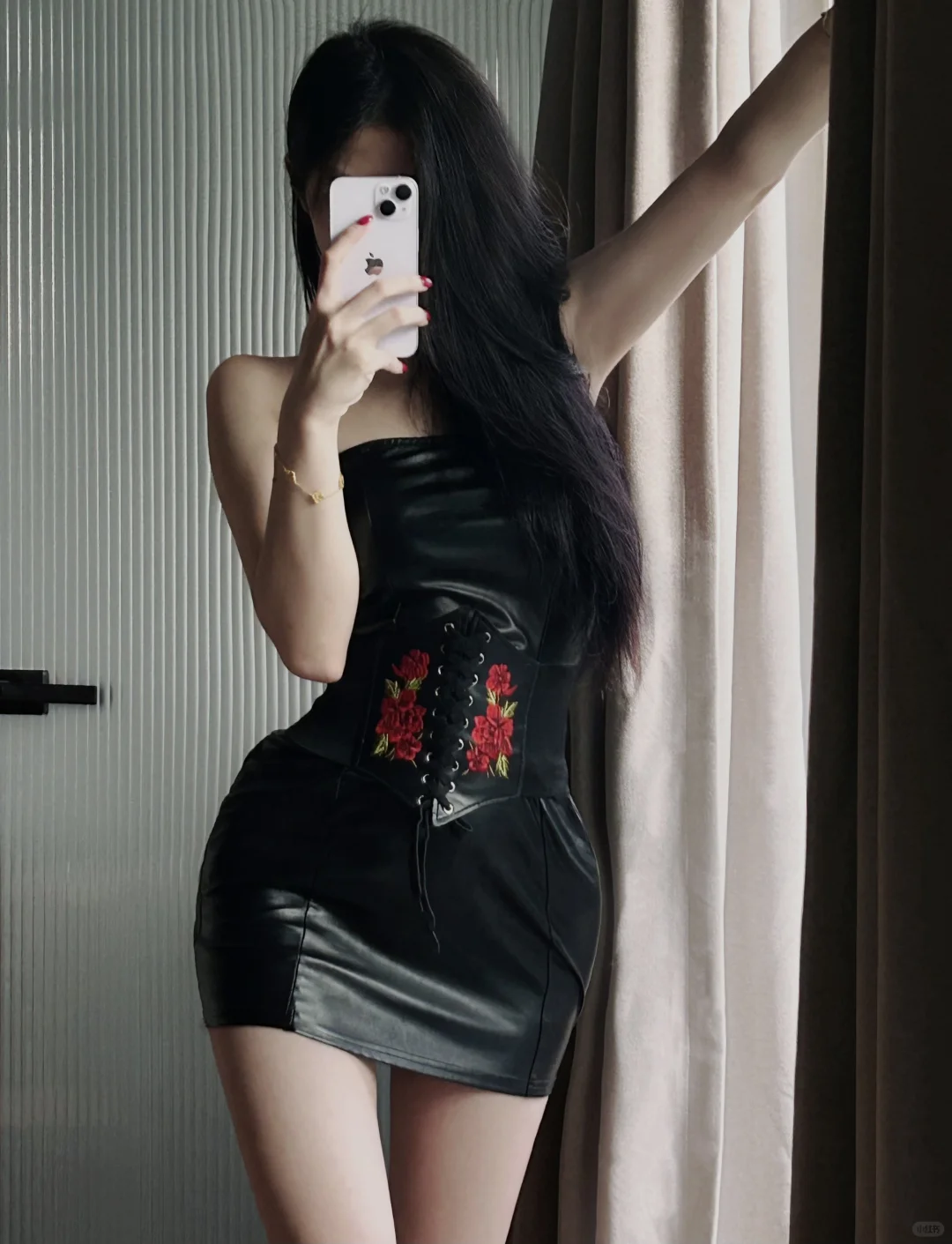 嘶…性感小狗
