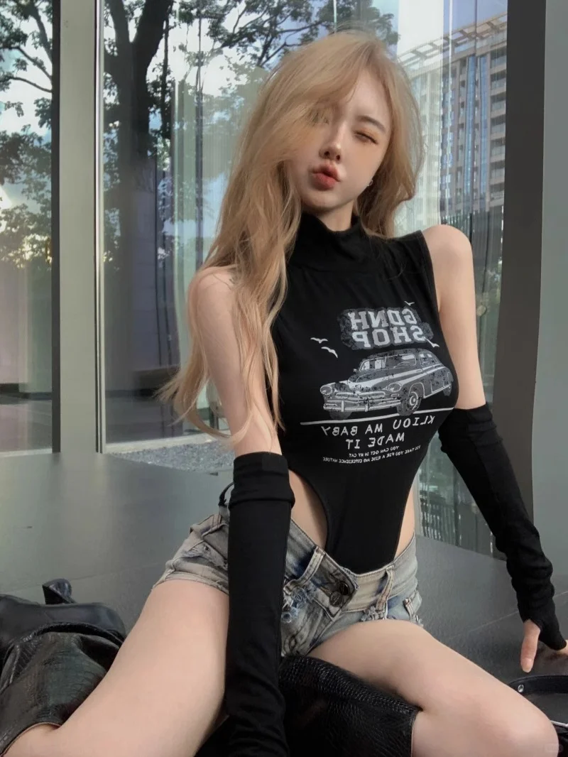 性感很简单，看这件性感连体吊带