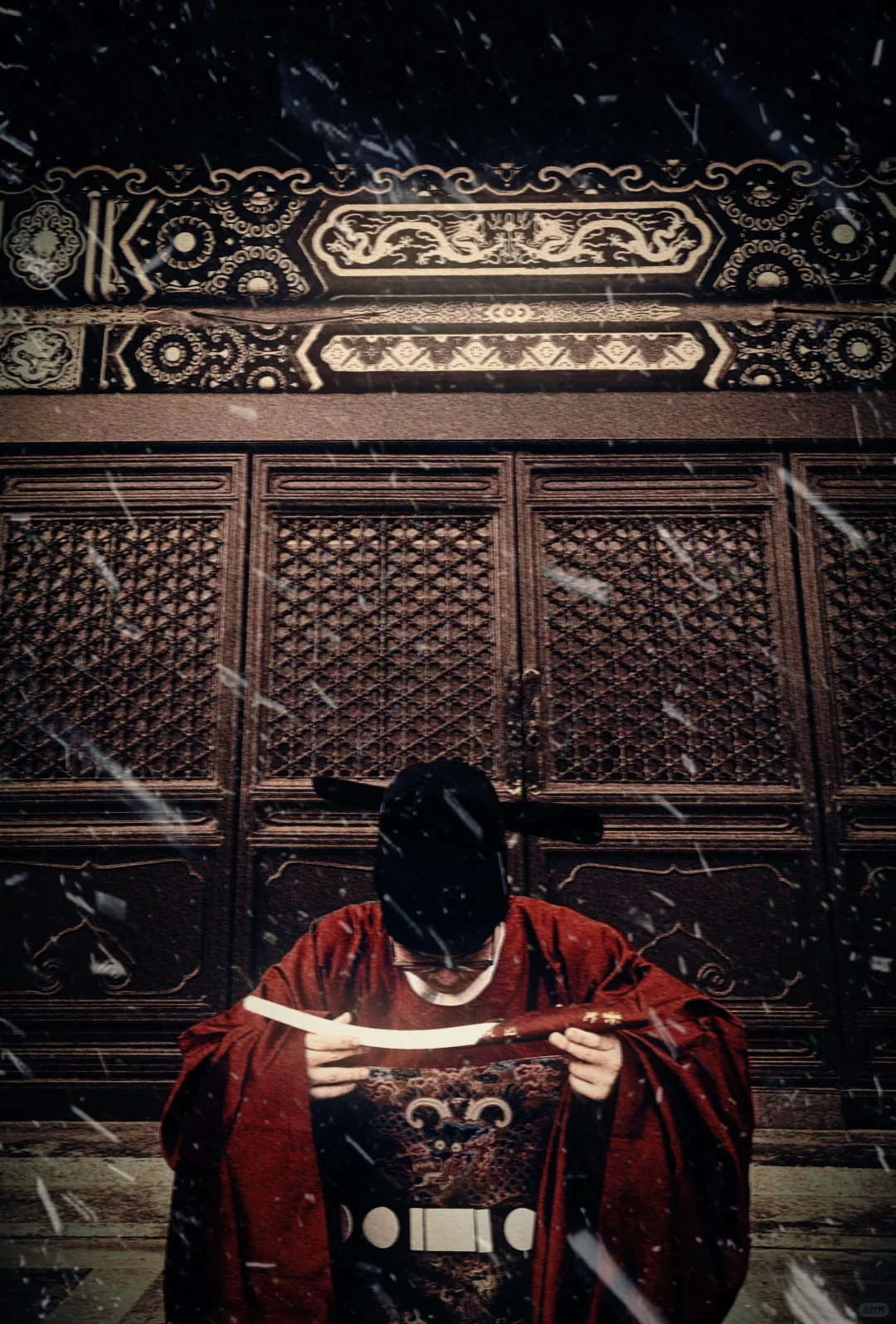 京城的雪很大 仿佛在为他平反