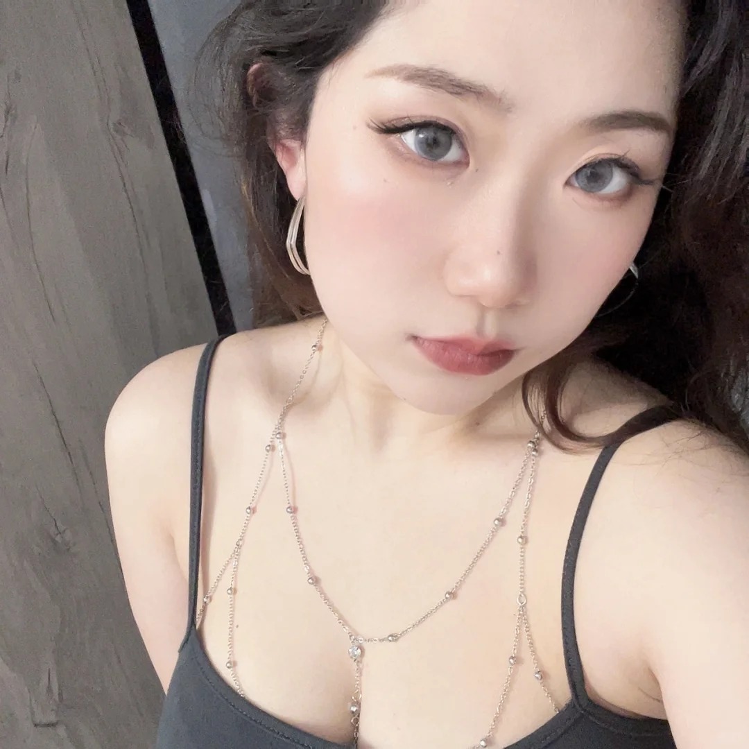试着做辣妹🥵