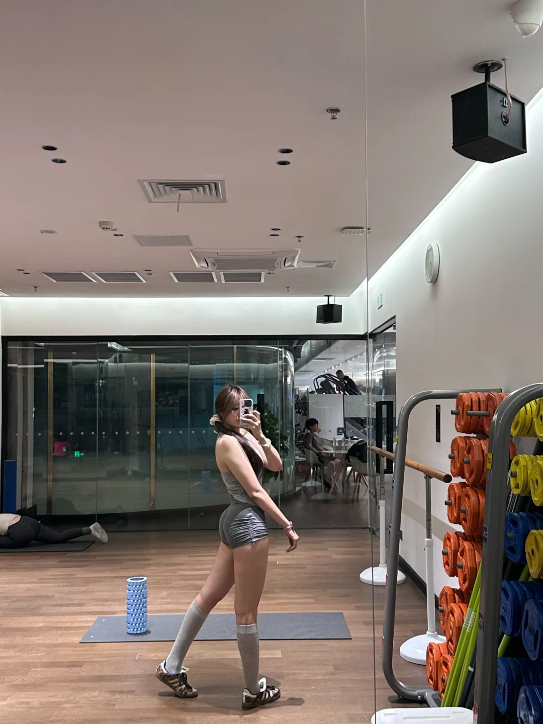 臀部训练?今日灰色系