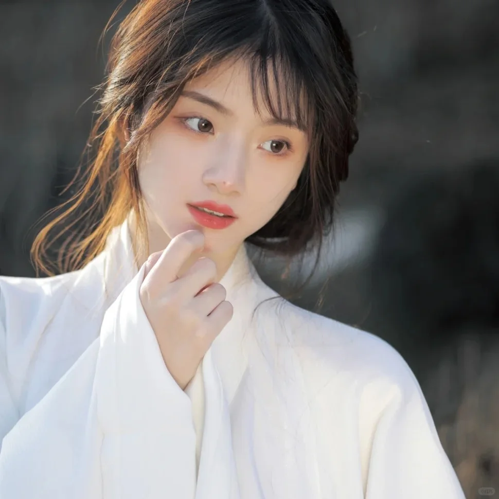 We chat | 古风女生头像❣️