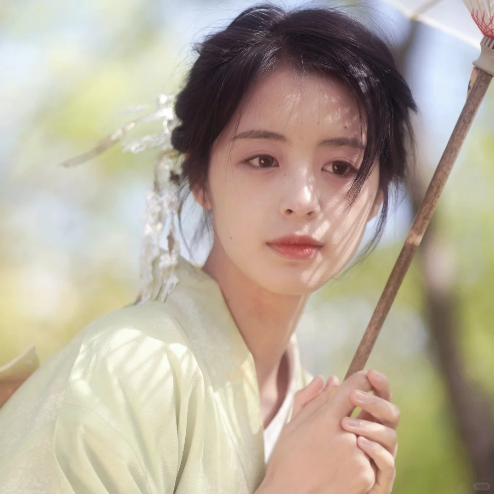 We chat | 古风女生头像❣️