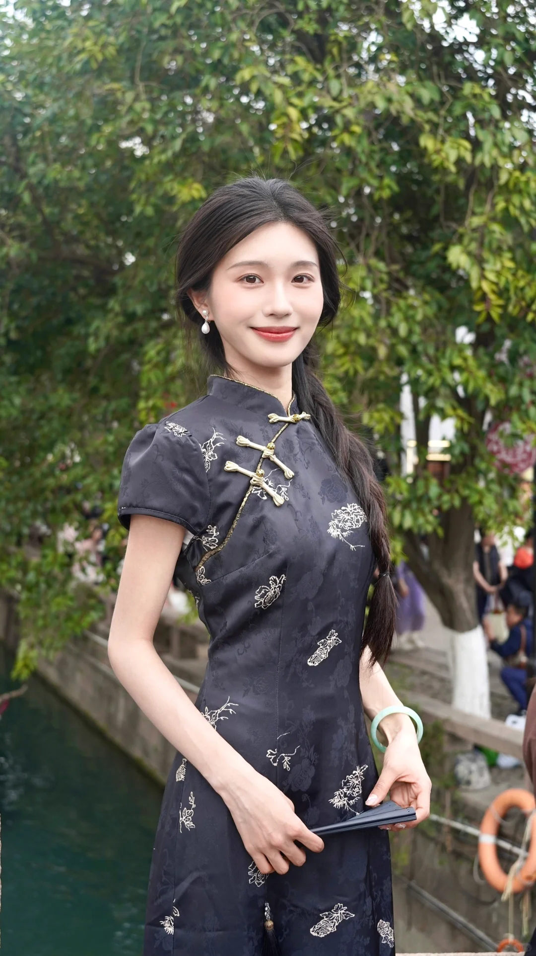 黑金色太有气质啦